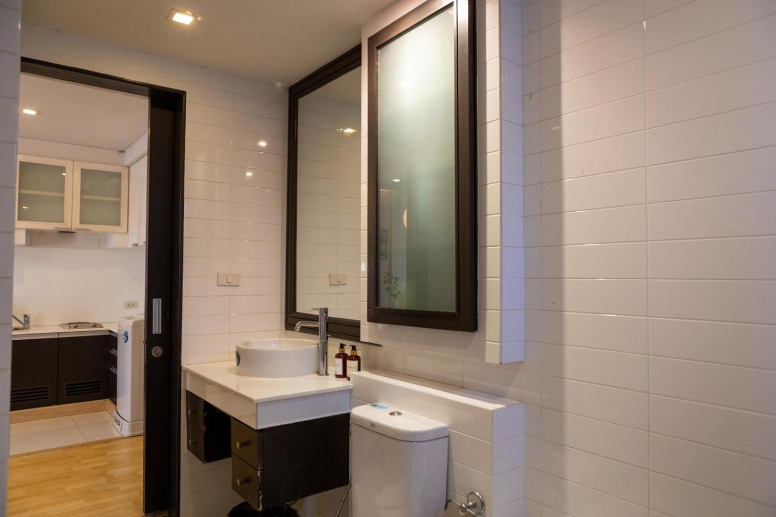 P Villa Lamoon Thonglor Bangkok Exterior photo